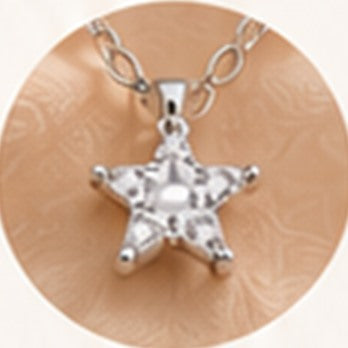 Étoile sertie de pierres