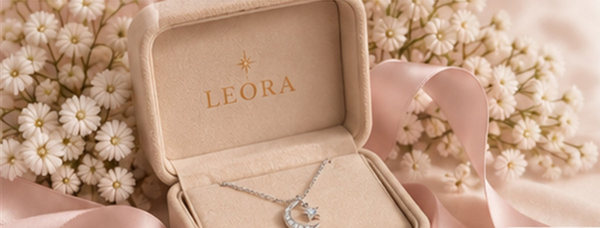 Collier Lune & Étoile dans son écrin LEORA
