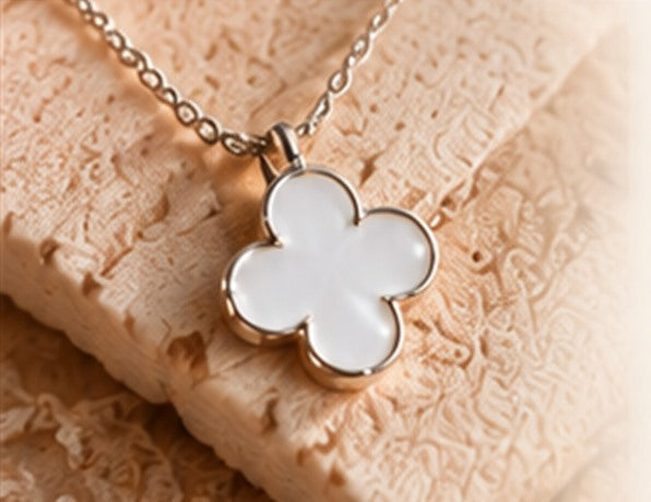 Collier Trèfle en Argent 925 sur pierre