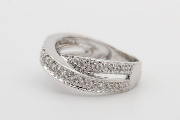 Bague en argent 925 sertie de zircons