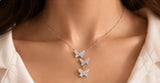 Collier Trio Papillon porté au quotidien