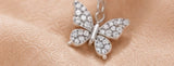 Papillon serti de pierres scintillantes