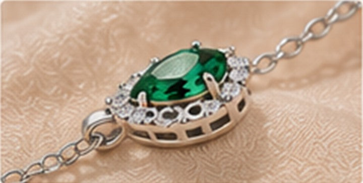 Profil du pendentif Zircon Vert